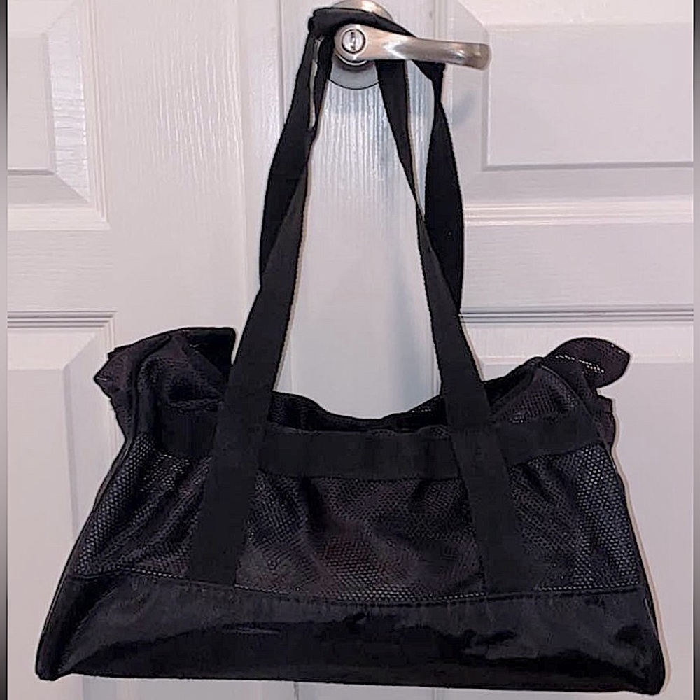MG Collection Mesh Animal Carrier
